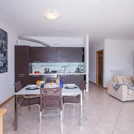 Sleeps 4 Pool T421351 Apartment Regoledo